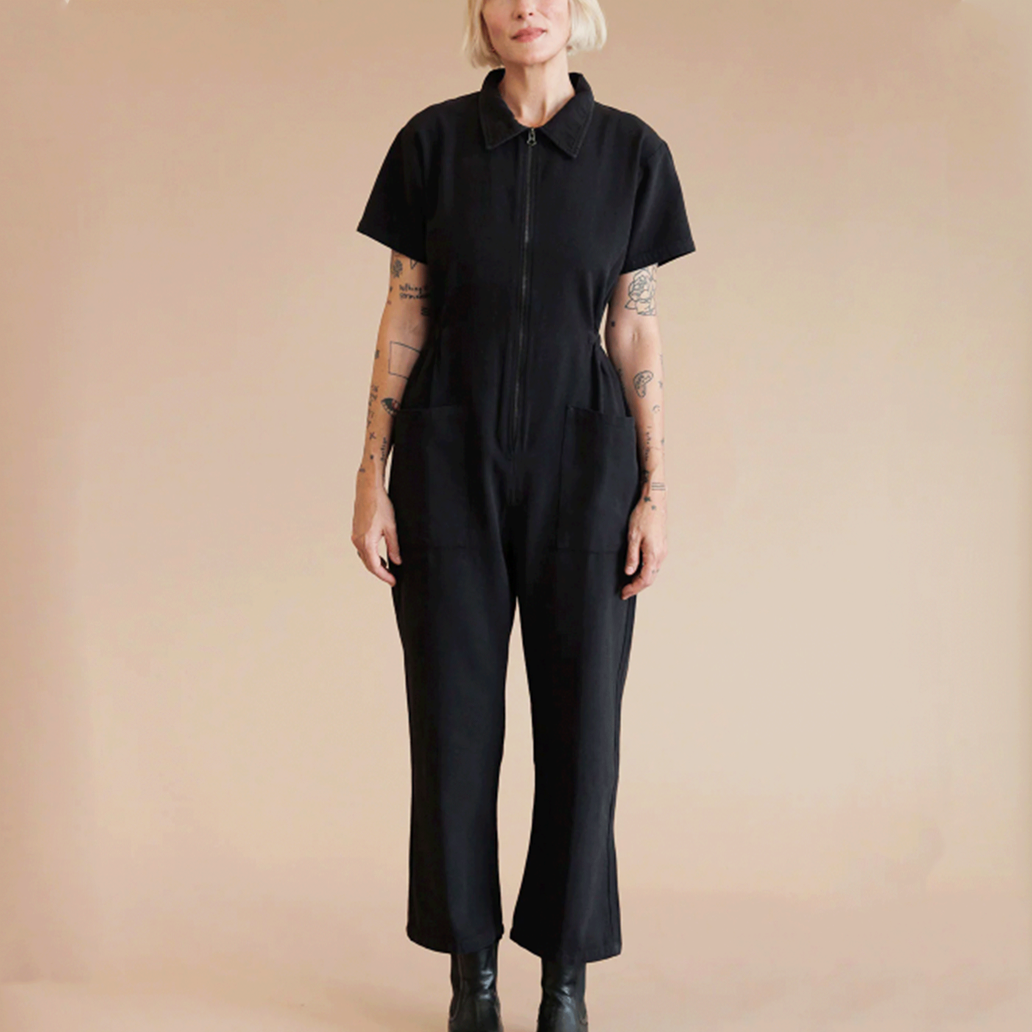 Black store utility suit