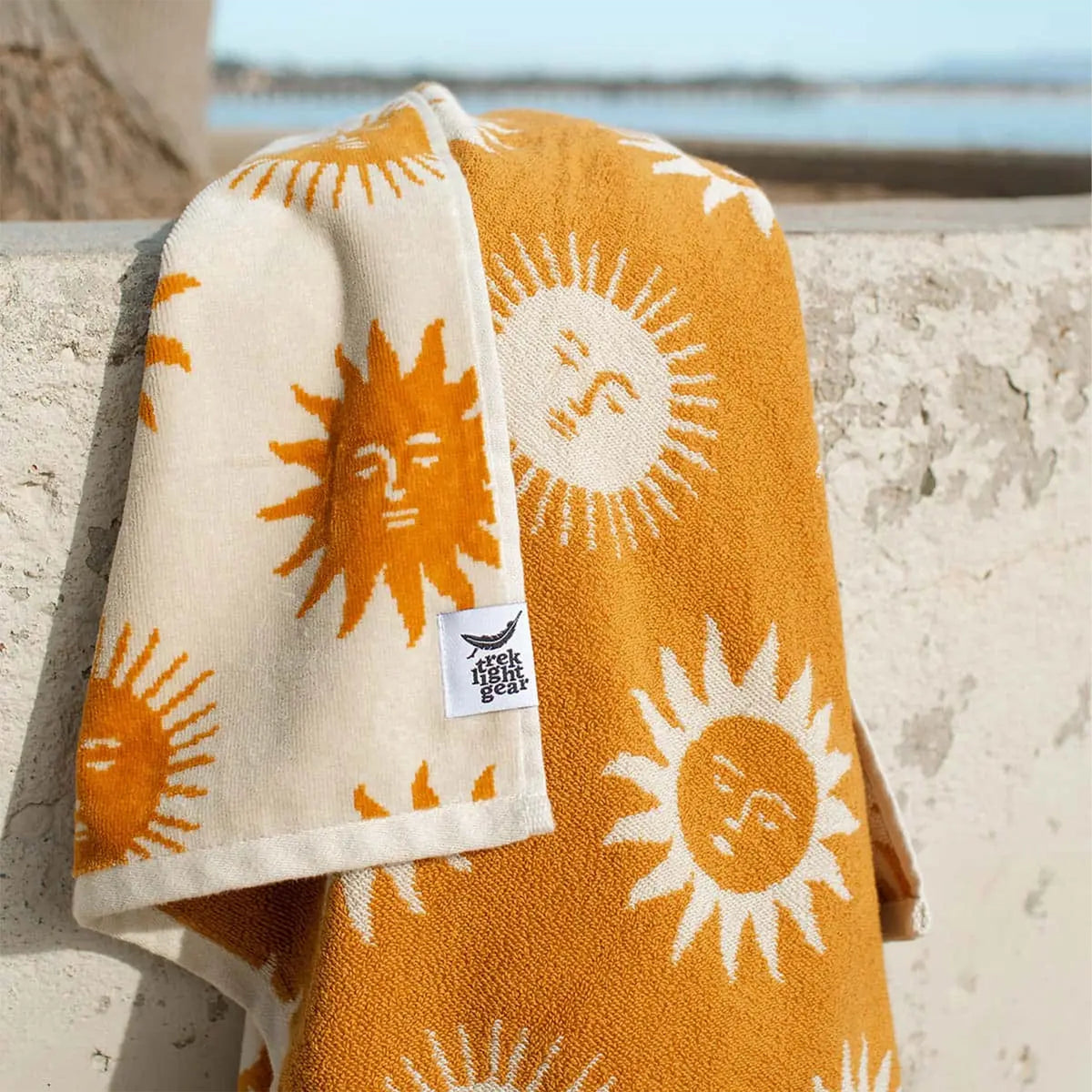 Sunny Bath Towel – Pigment