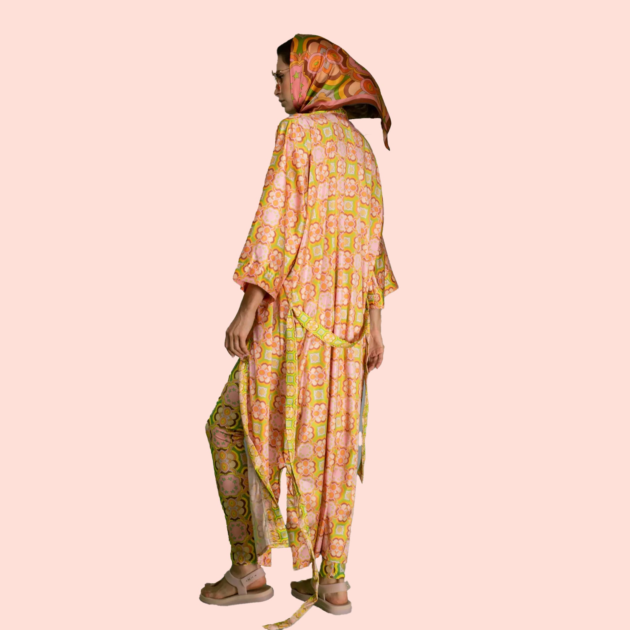 A pink, green and orange 60s-70s print patterned kimono robe. 