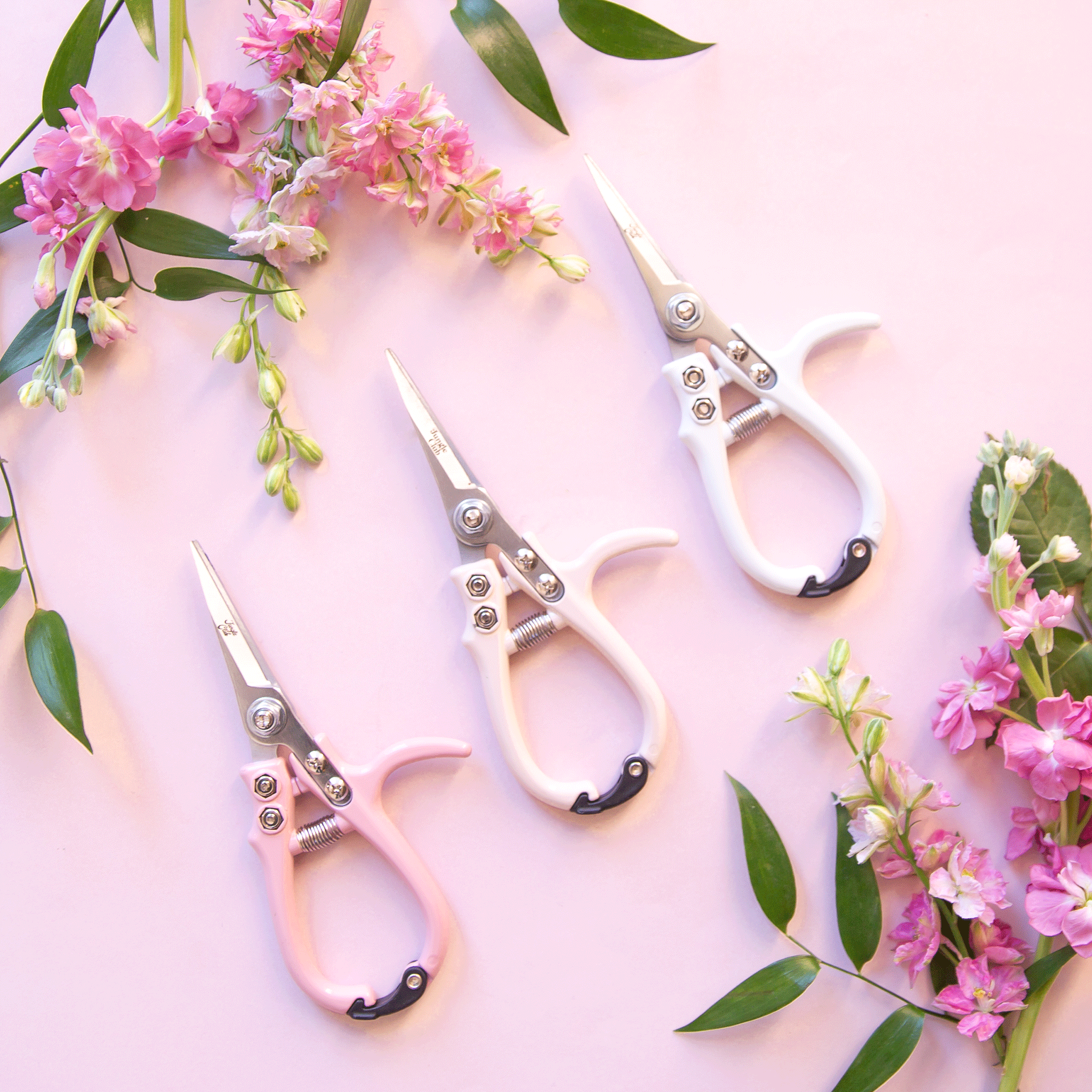 The easiest way to cut the lace off! Use “pinking” shears (I know