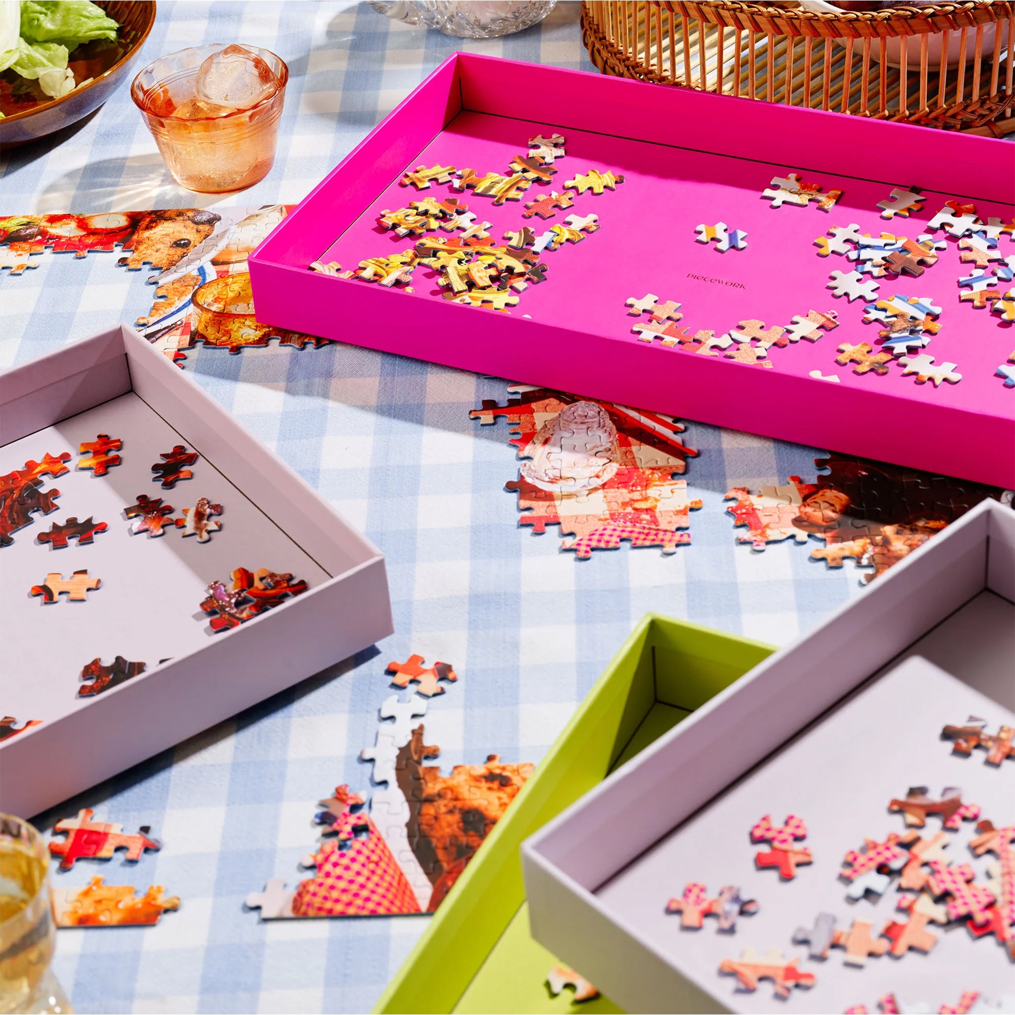 A set of 6 trays in vibrant colors for sorting through puzzle pieces. Puzzle sold separately. 